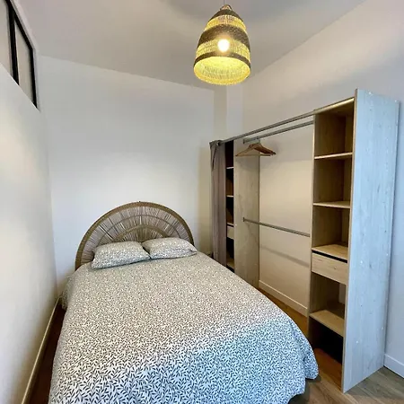 Апартаменты Joli 2 Pieces Avec Terrasse, Proche *